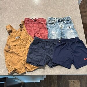 Toddler shorts - size 2T